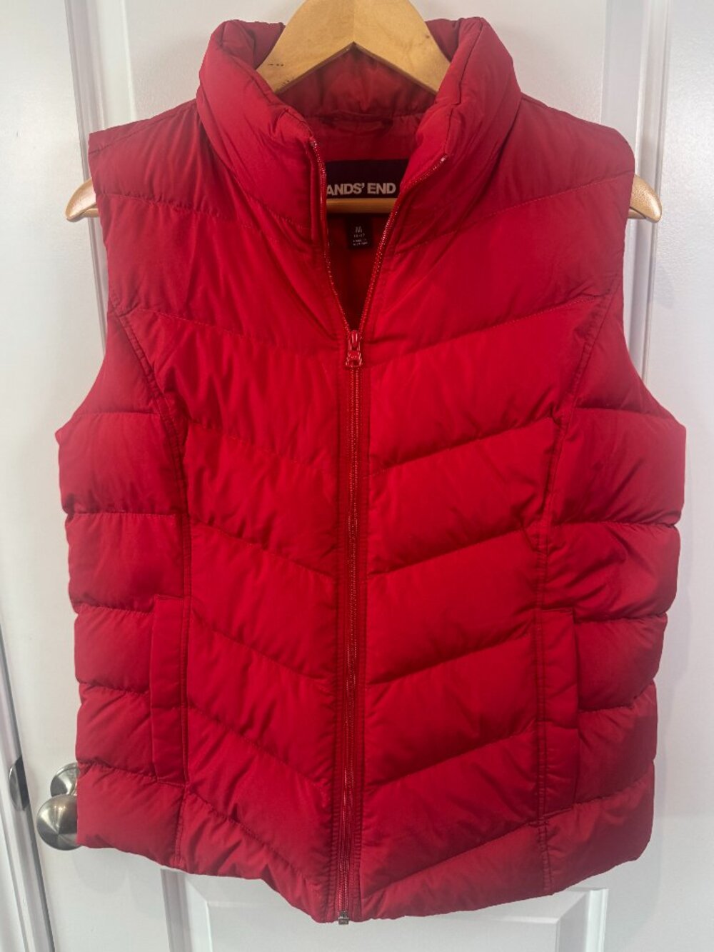 Lands End Red Down Puffer Vest Chevron Quilted Full Zip Gilet Medium 10-12
